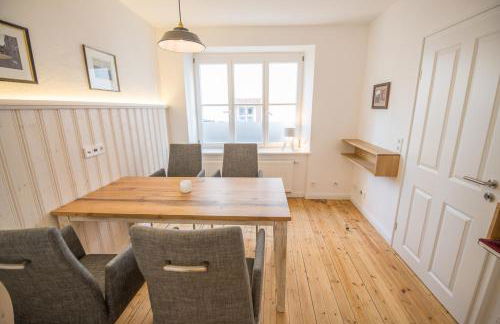 BG Living & Hosting - Historisches Ferienhaus "Saustall" im Zentrum von Wittlich - Nähe Mosel & Eifel, Privatparkplatz, WLAN, bis 4 Personen - Foto 4