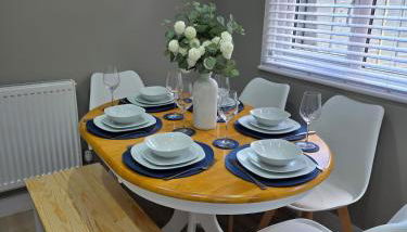 Newly Renovated 2 BDR Home - 5 Min to M5 - Foto 5