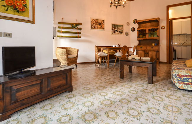 4 bedroom Apartment in Lignano Sabbiadoro with garden and terrace - Photo 10