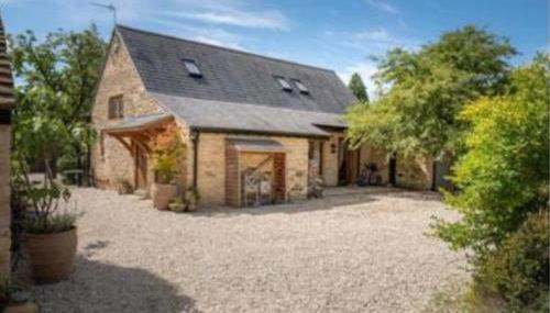 Little Kent End Cottage - Photo 1