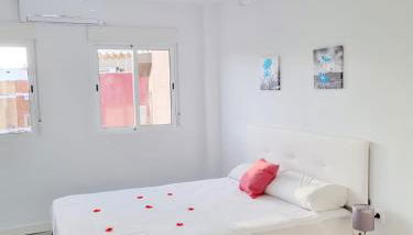 Apartamentos T5 Valencia - Foto 4