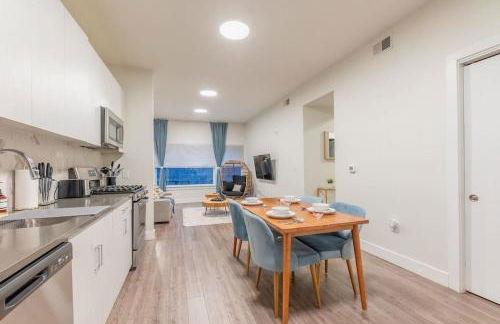 Blue Breakaway with Free Parking and Sleeps 9, Book 7 days, Get 20 Percent OFF - Foto 22