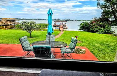 Peaceful Lakeside Retreat - Foto 3