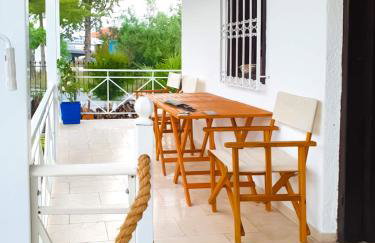 Eden Park Sozopoli - 7 BDR Beach Villa - Yard - Foto 17