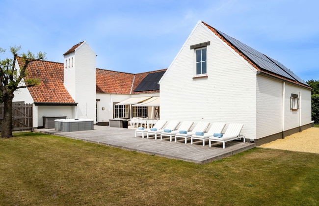 Luxury Villa in Sint-Idesbald with Hot Tub - Photo 79