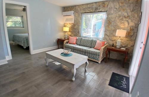 Starfish - Spacious By River 1.3 Mi to Beach 1 Bd 1 Bth Kit - Photo 1