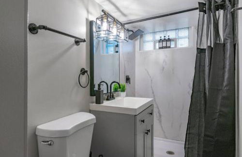 Pool Table, Arcade, Darts, 3 Car Garage, Sleeps 20 - Photo 49