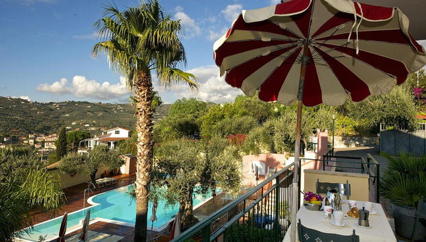 Apartment in the Villa Giada Holiday Complex in Imperia - Foto 5, Piscina