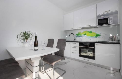 Apartments BlueView - Photo 8