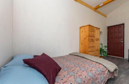 House Sunset View - Photo 13