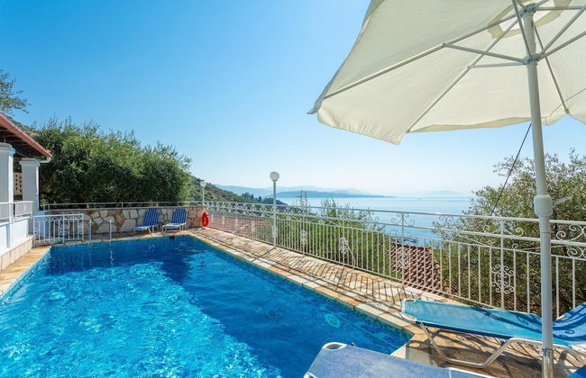 Villa Elia Large Private Pool Walk to Beach Sea Views A C Wifi Car Not Required - 1978 - Foto 9