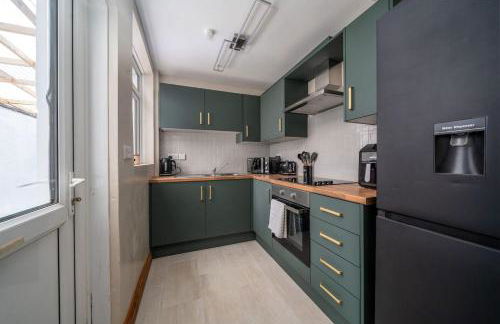 Connsbrook House- Stylish 2 Bed NITB approved close to city - Foto 9