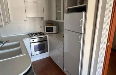 Ampio appartamento in centro con vista - terrazze, parcheggio gratuito e Wi-Fi - Foto 7