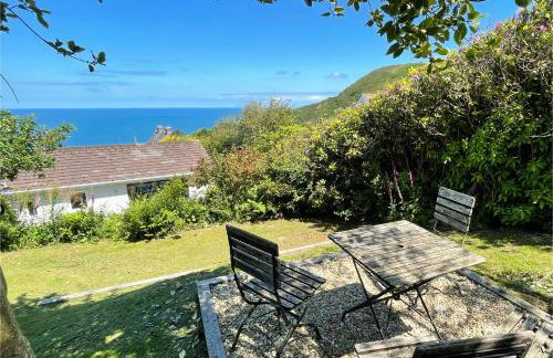 Robin Hill - Photo 33