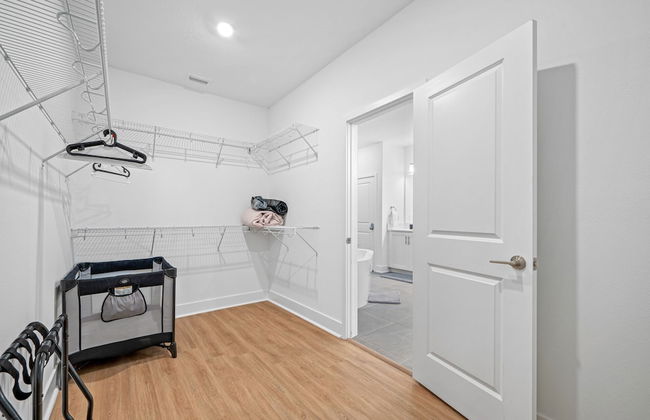 Luxury Modern Villa w/ Pool, Jacuzzi & Amenities! - Foto 71