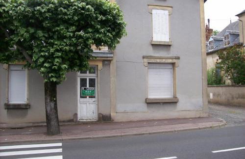 Maison conviviale à Bourbon-Lancy avec équipements modernes - Foto 23