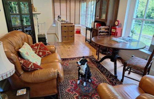 Old Droxford Station Signal Box - Photo 2