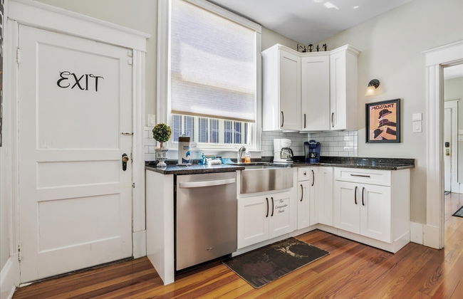 Casa Doble - Two Units, One Location! - Foto 17