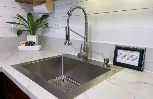 Beachfront Condo with Amazing Views - Photo 9