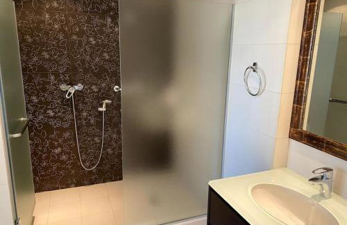 Luxury 4BR with 3 Bathrooms Apartment in Marousi - Foto 35