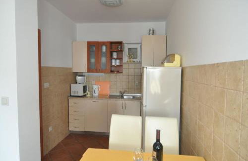 Holiday home Marina- beachfront, sea view and free parking - Photo 18