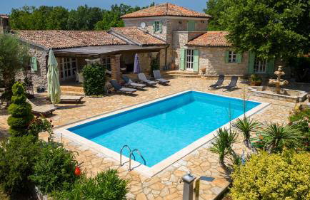 Rustic villa Karim with pool in Porec - Foto 1
