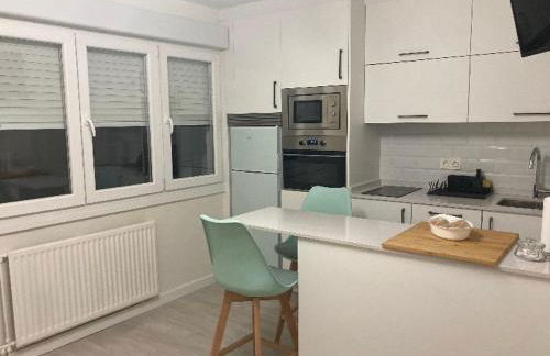 Gascona 26 - Pleno centro, Muy tranquilo, Parking gratis en mismo edificio, Ascensor, Wifi - Foto 6