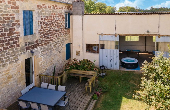 Holiday Home With Pool in Coubjours - Photo 39