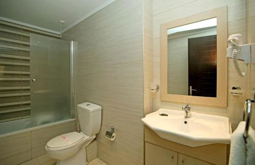 Naias Beach Hotel - Foto 47