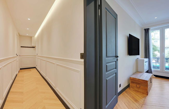 Charming apt - 2br/6p - Ternes/ Arc de Triomphe - Photo 18