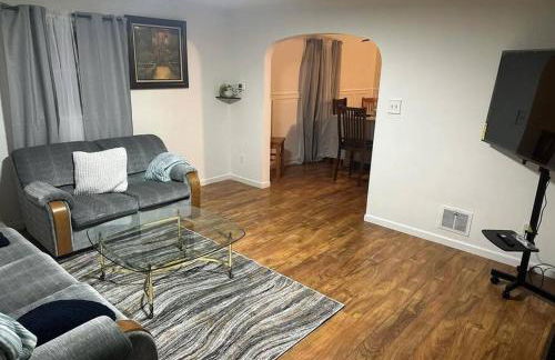 Cozy 3BR Home near Downtown Lancaster - Foto 10