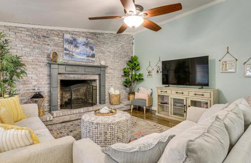 5 Mi to Historic Dtwn Beaufort Family Gem with Yard - Foto 1