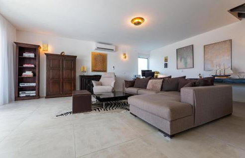 4 Bedroom Awesome Home In Gamboci - Foto 19