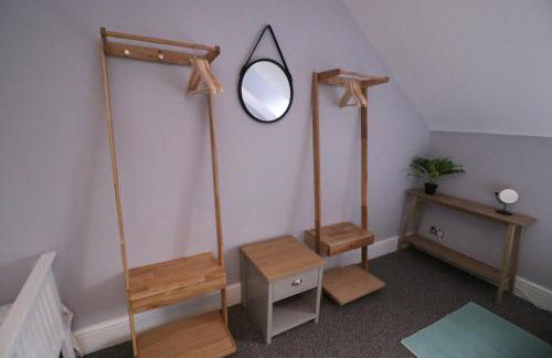 Amaya Five - Newly renovated - Very spacious - Sleeps 6 - Walking distance to town centre - Grantham - Free Gym Access - Foto 8