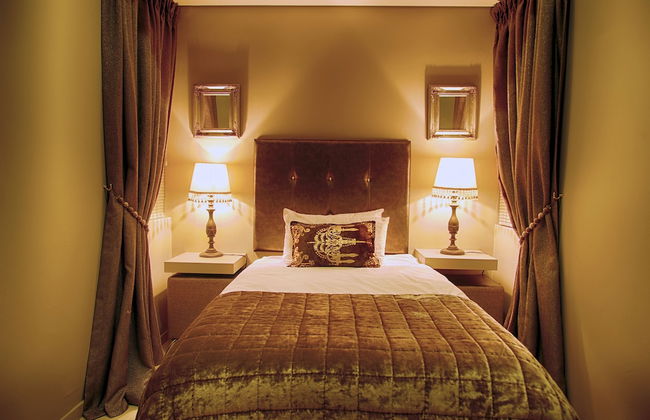 Heritage Square Apartments - Photo 1