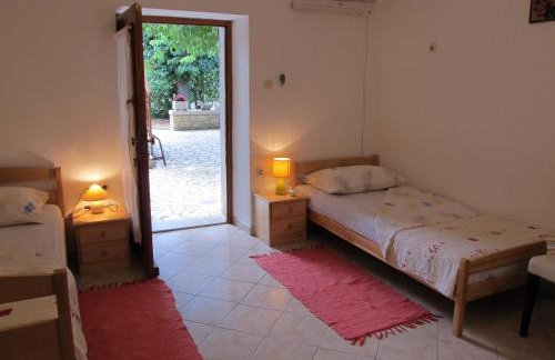 Apartments Vesna & Mario with pool - Foto 9