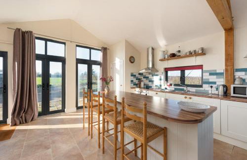 Leveret Lodge with secure garden for Dogs - Photo 3