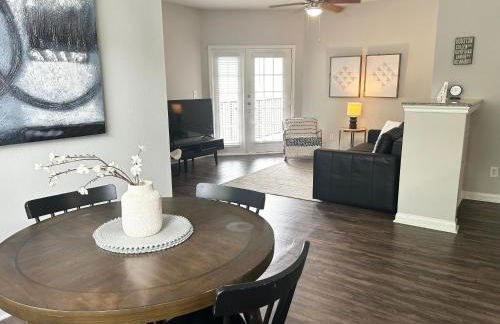 Hidden Gem at Med Center 2BR & 2BA Apartment - Foto 30