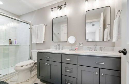 Family-friendly 4BR Near UNI for an Easy Group Stay - Foto 16