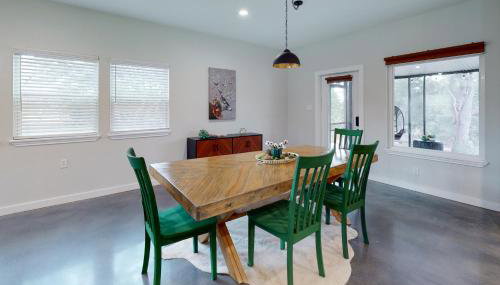 Secluded home with firepit, gas grill, central AC, game room, W/D - Foto 5