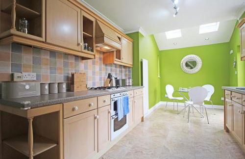 Queens Road - Luxury Spacious Home in Chester - Photo 20