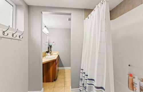 Spacious Family Home with Garage Game Room and Office! - Photo 23