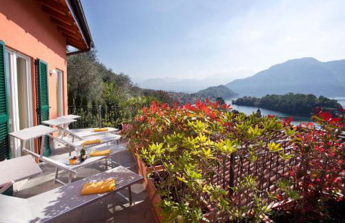 State of the art home suite with 180 degree panoramic lake view, pool and spa sleeping up to 10 guests by Italian Apartments - Foto 15