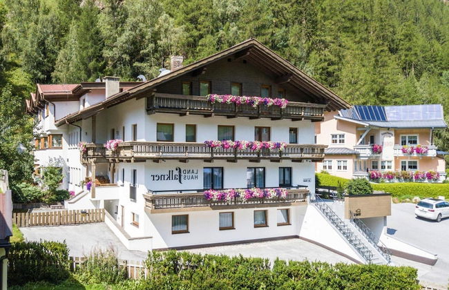 Apartment in Solden With a ski Storage - Photo 1