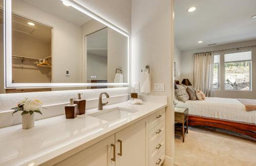 Trail Access On-Site! Wooded Colorado Springs Gem - Foto 18