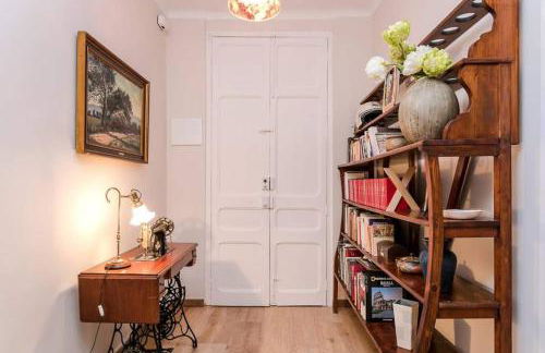 Lovely Designed House Connected To Center - Foto 17