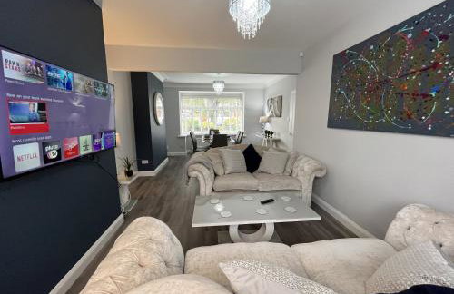 Modern 3-bed stay-away-home sleeps 6 nr Manchester - Foto 3