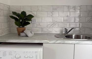 Spacious Bungalow in St Helens, 1-Min Drive to Carr Mill Bridge - Foto 55