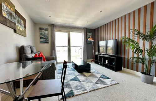 Seaside APT with Harbour View - Foto 16