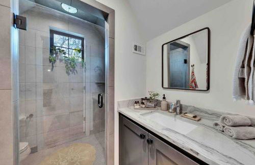 Designers Home near DT w Pool - Foto 27